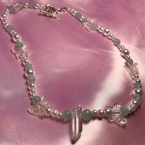 Handmade Quartz Necklace 🌷